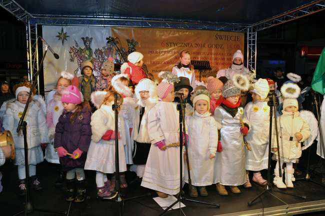 Tysiące przeszło z Orszakiem Trzech Króli