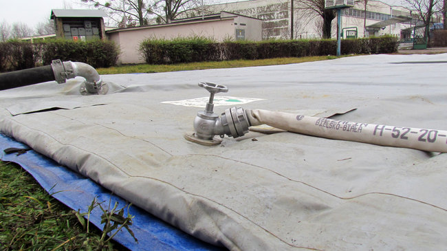 Ciepłownicy wymieniają rurę