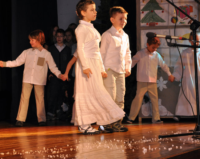 Uczniowie zbierali na szczepionki dla dzieci z Afryki