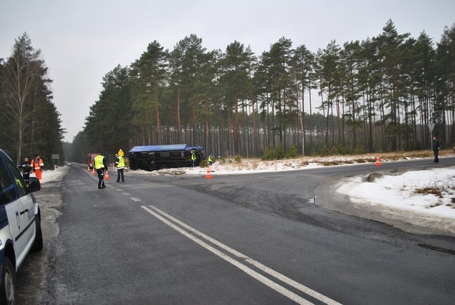Tragiczne zderzenie busa z ciężarówką