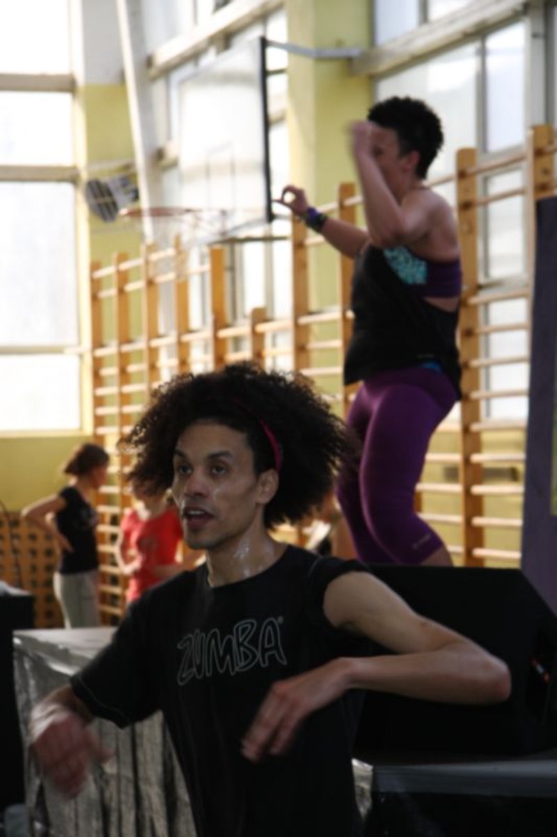 Dwieście osób tańczyło zumbę