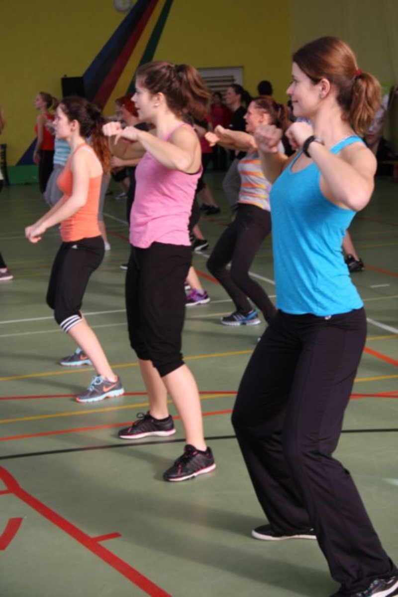 Dwieście osób tańczyło zumbę