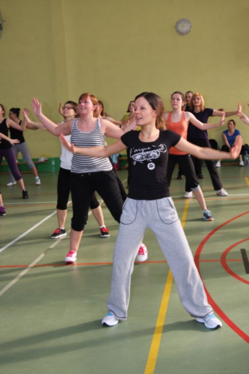 Dwieście osób tańczyło zumbę