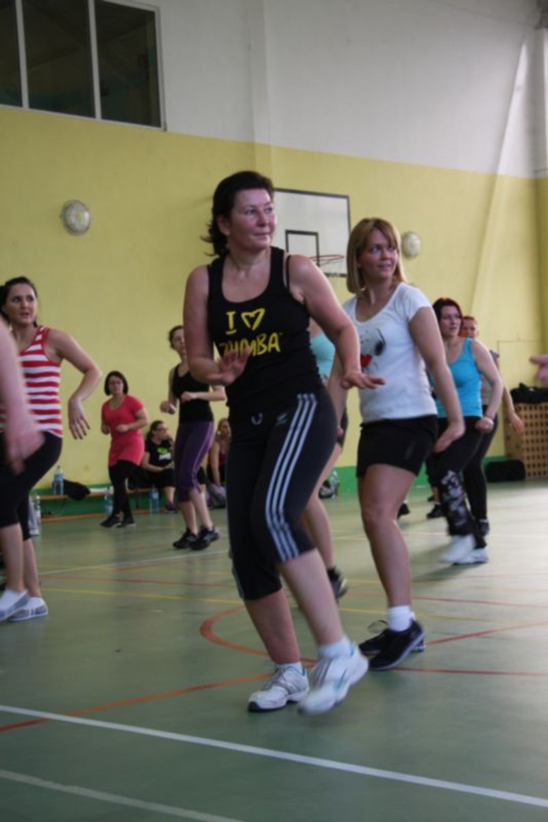 Dwieście osób tańczyło zumbę