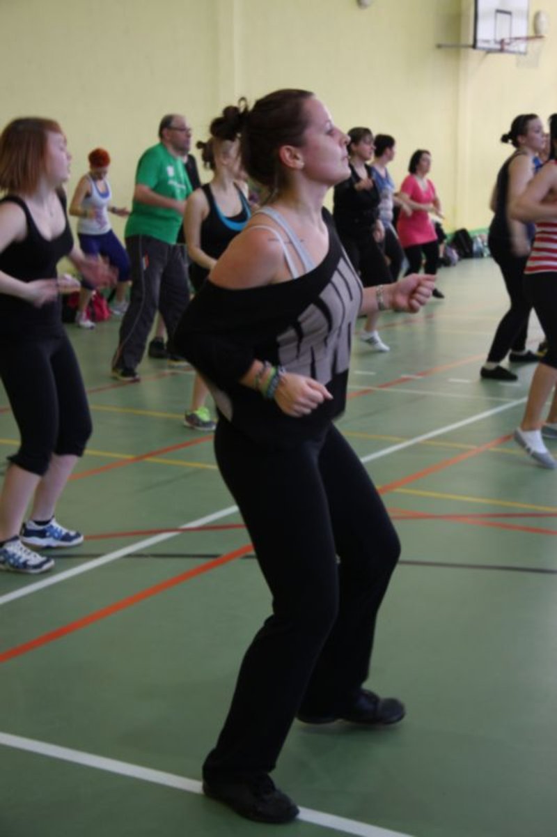 Dwieście osób tańczyło zumbę