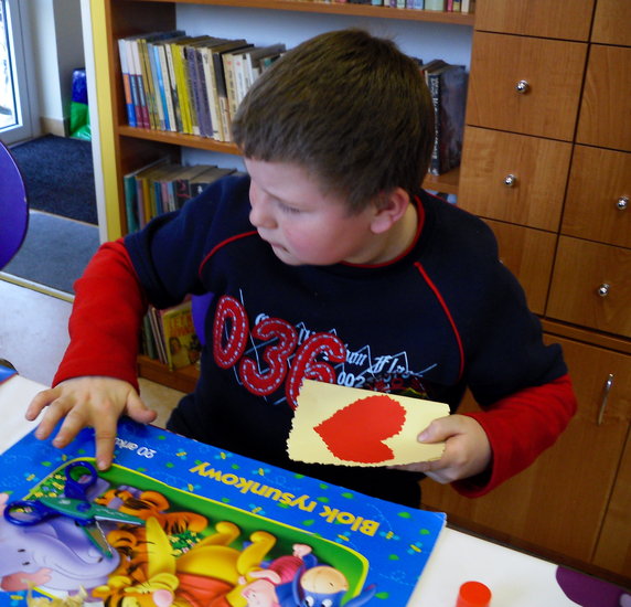 Ferie w bibliotece nie tylko z książką