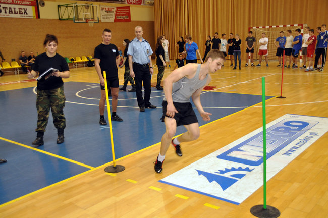 Coraz więcej chętnych do Policyjnego Testu Sprawności