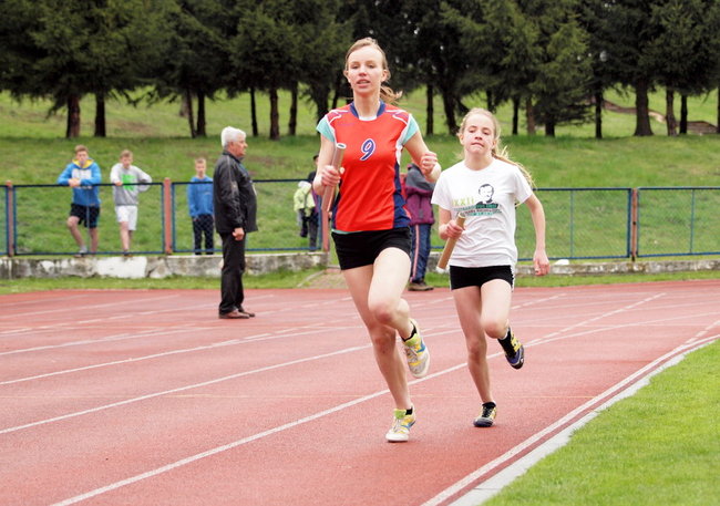 Sztafetowe zmagania dzieci i młodzieży