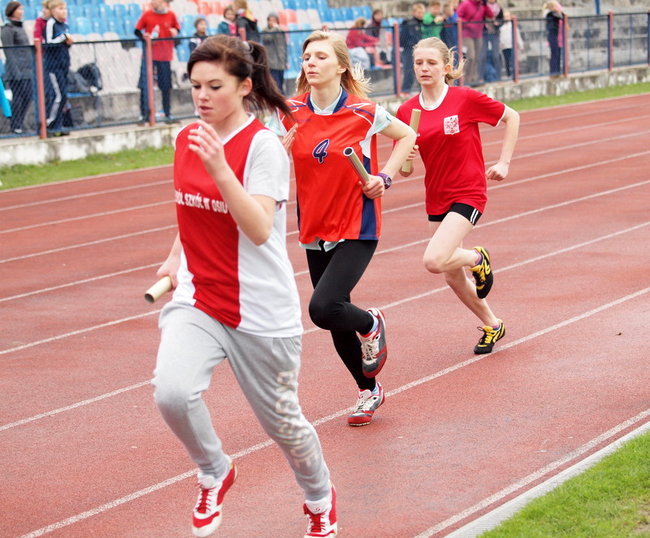 Sztafetowe zmagania dzieci i młodzieży