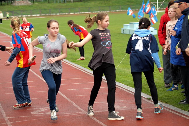 Sztafetowe zmagania dzieci i młodzieży