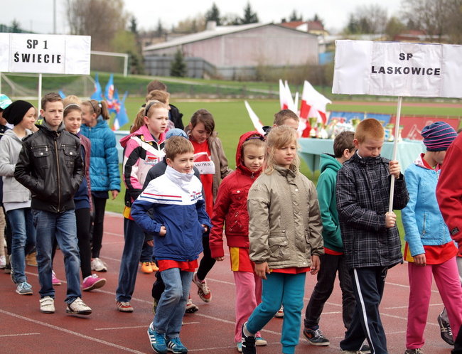 Sztafetowe zmagania dzieci i młodzieży