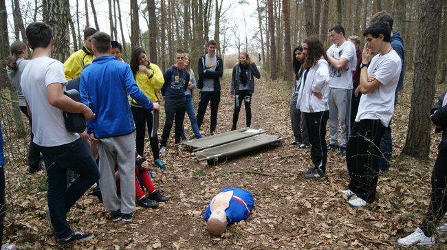 Młodzi obcokrajowcy na ulicach Świecia
