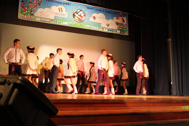 Młodzi obcokrajowcy na ulicach Świecia