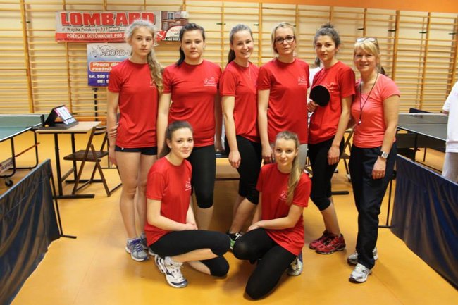 Młodzi obcokrajowcy na ulicach Świecia