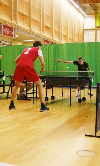 Młodzi obcokrajowcy na ulicach Świecia