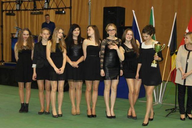 Młodzi obcokrajowcy na ulicach Świecia