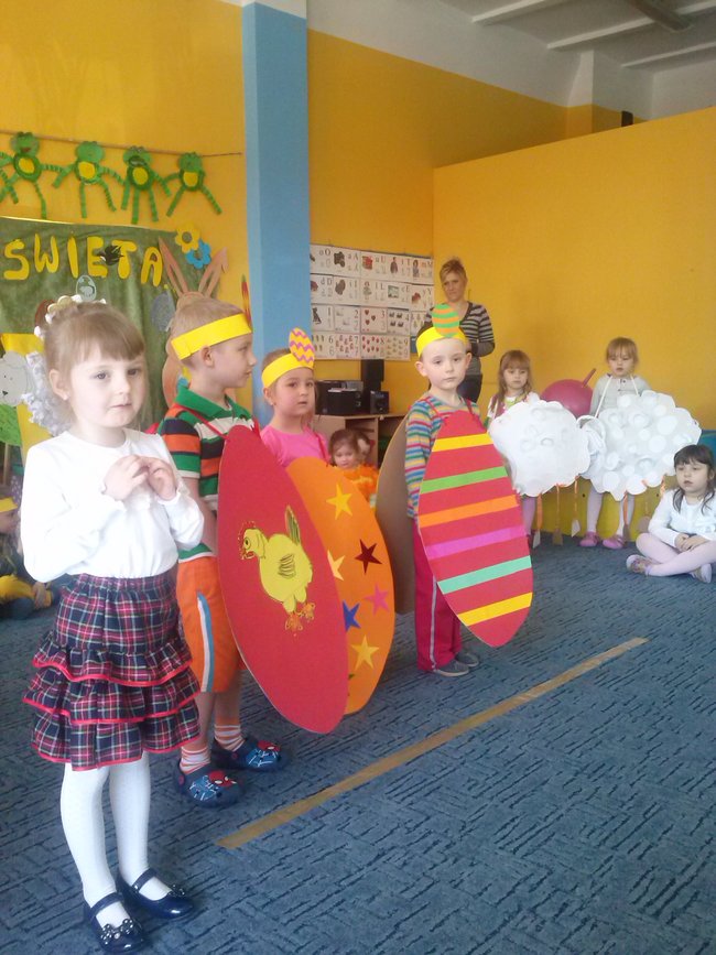 Lwiątko szykuje się do Wielkanocy