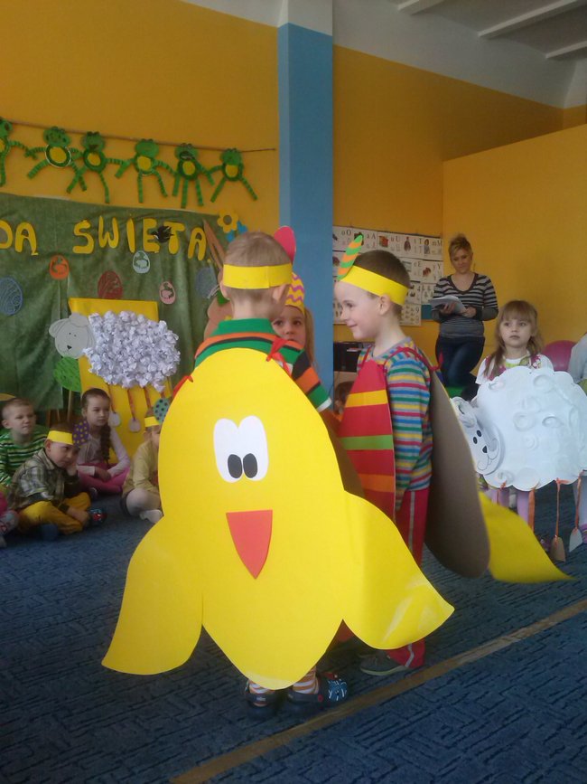 Lwiątko szykuje się do Wielkanocy