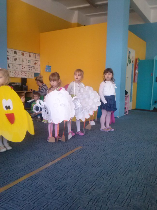 Lwiątko szykuje się do Wielkanocy