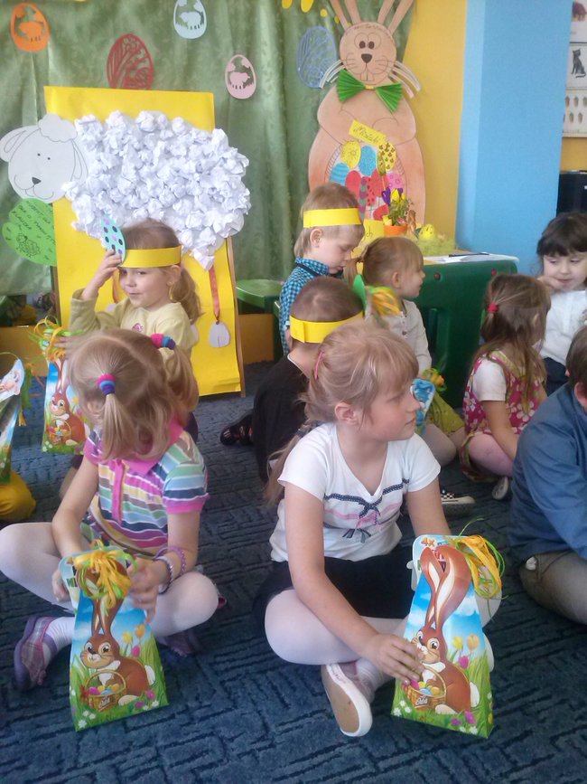 Lwiątko szykuje się do Wielkanocy