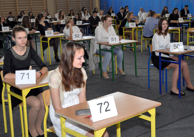 Egzamin gimnazjalny ? uczniowie już piszą