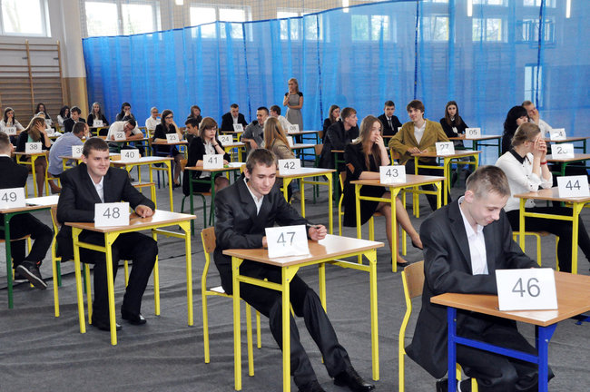 Egzamin gimnazjalny ? uczniowie już piszą