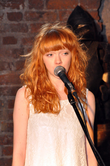 Biel, czerń, kolor i zabytkowe cegły