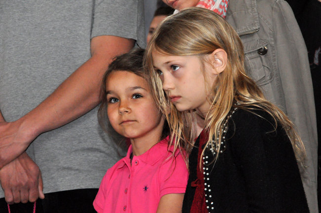 Biel, czerń, kolor i zabytkowe cegły