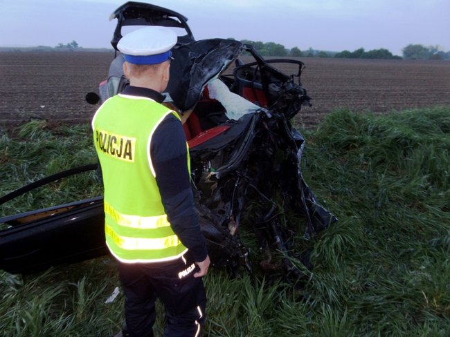 Zginął w zmiażdżonej corsie