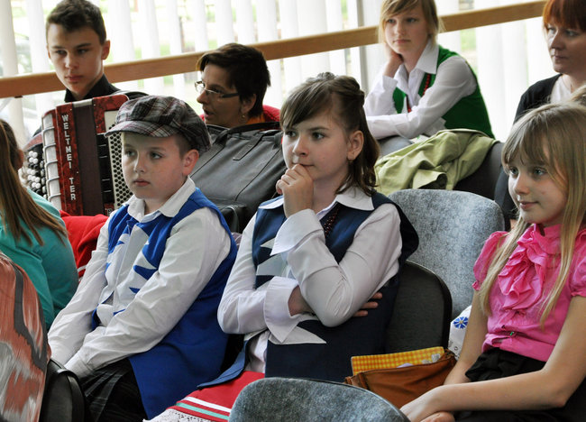 Te gzuby znają kociewską mowę