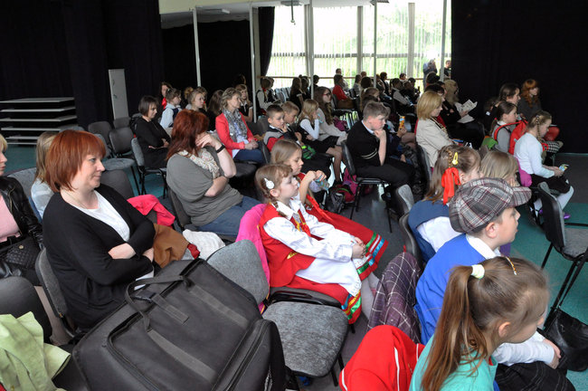 Te gzuby znają kociewską mowę