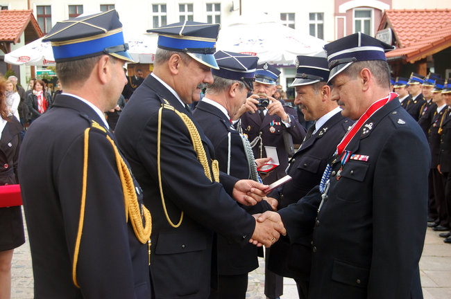 Medale i odznaki na Dzień Strażaka