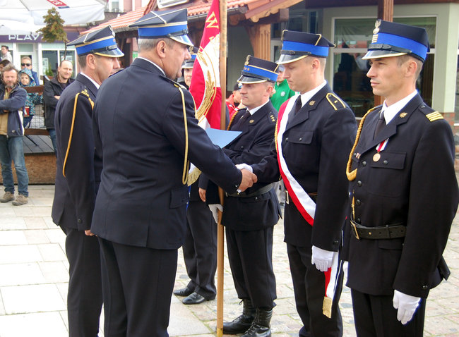 Medale i odznaki na Dzień Strażaka