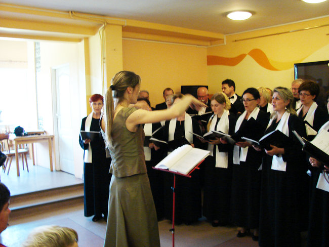 Parati Semper koncertuje w okolicy