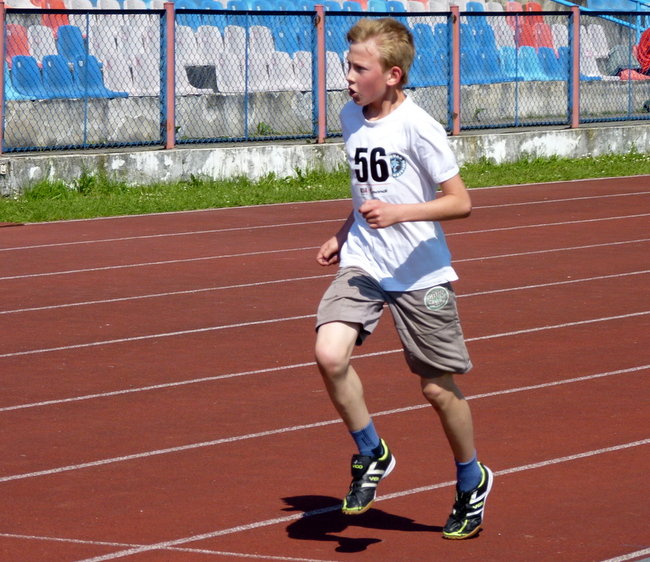 Biegli non stop przez 12 minut