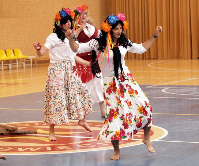 Dzień sportu i kabaretu w ZSP Świecie