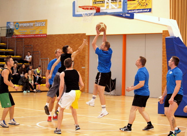 Dzień sportu i kabaretu w ZSP Świecie