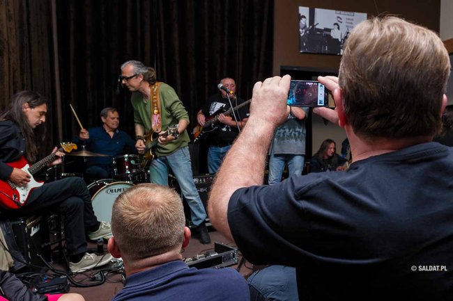 Blues na Świecie ? dzień 1