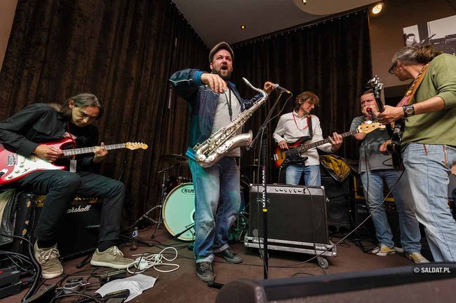 Blues na Świecie ? dzień 1