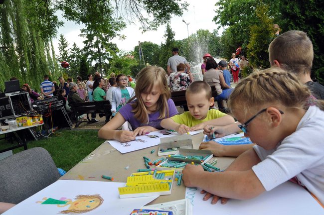 Park zamieniony w duży dom