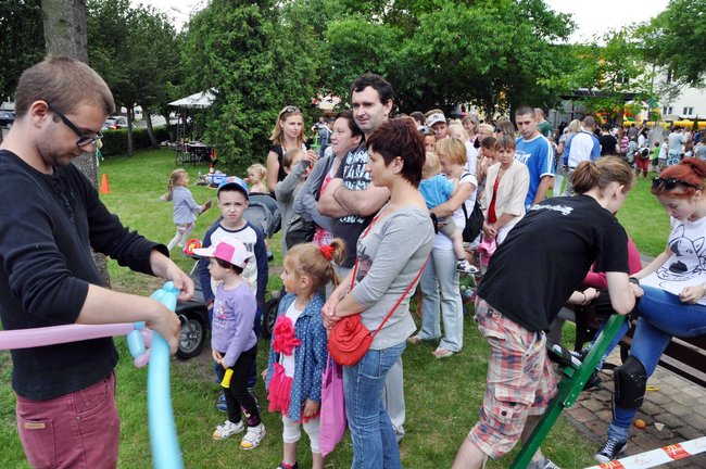 Park zamieniony w duży dom