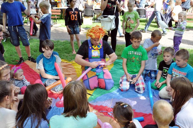 Park zamieniony w duży dom