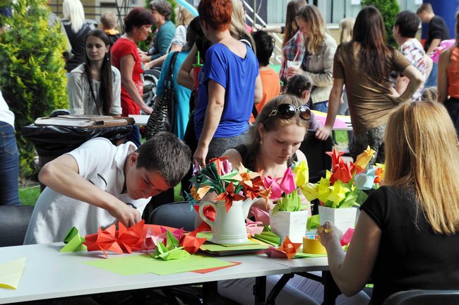 Park zamieniony w duży dom