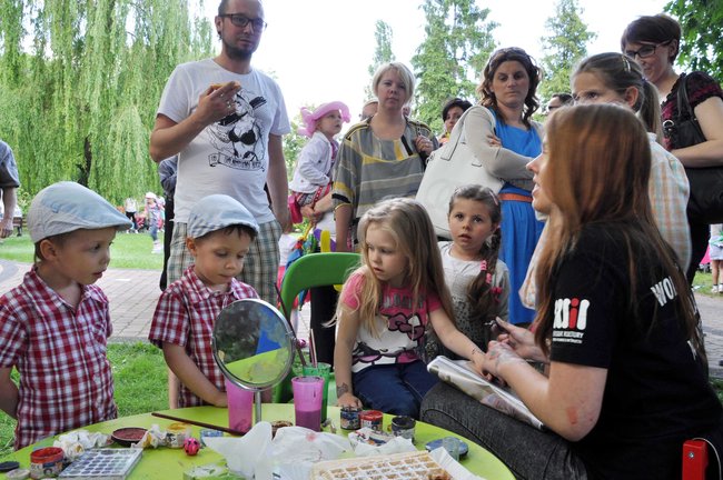 Park zamieniony w duży dom
