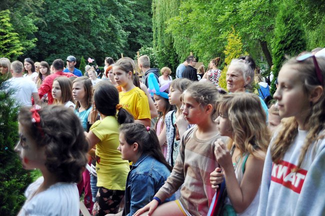 Park zamieniony w duży dom
