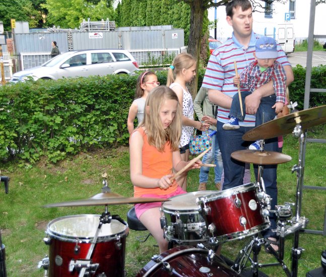 Park zamieniony w duży dom