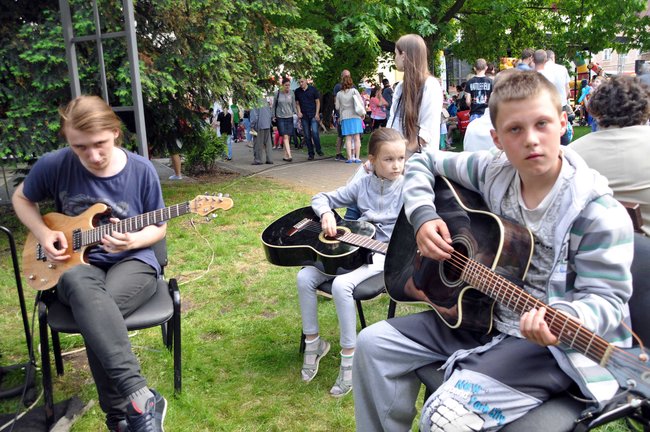 Park zamieniony w duży dom