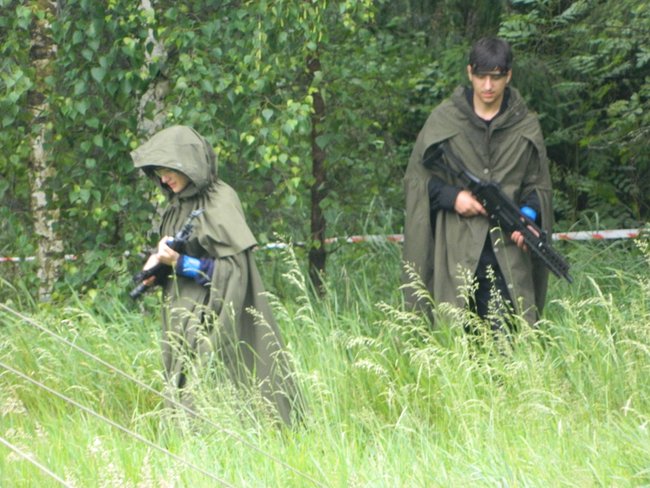 Uczniowie Menedżera i survival