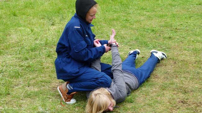 Uczniowie Menedżera i survival