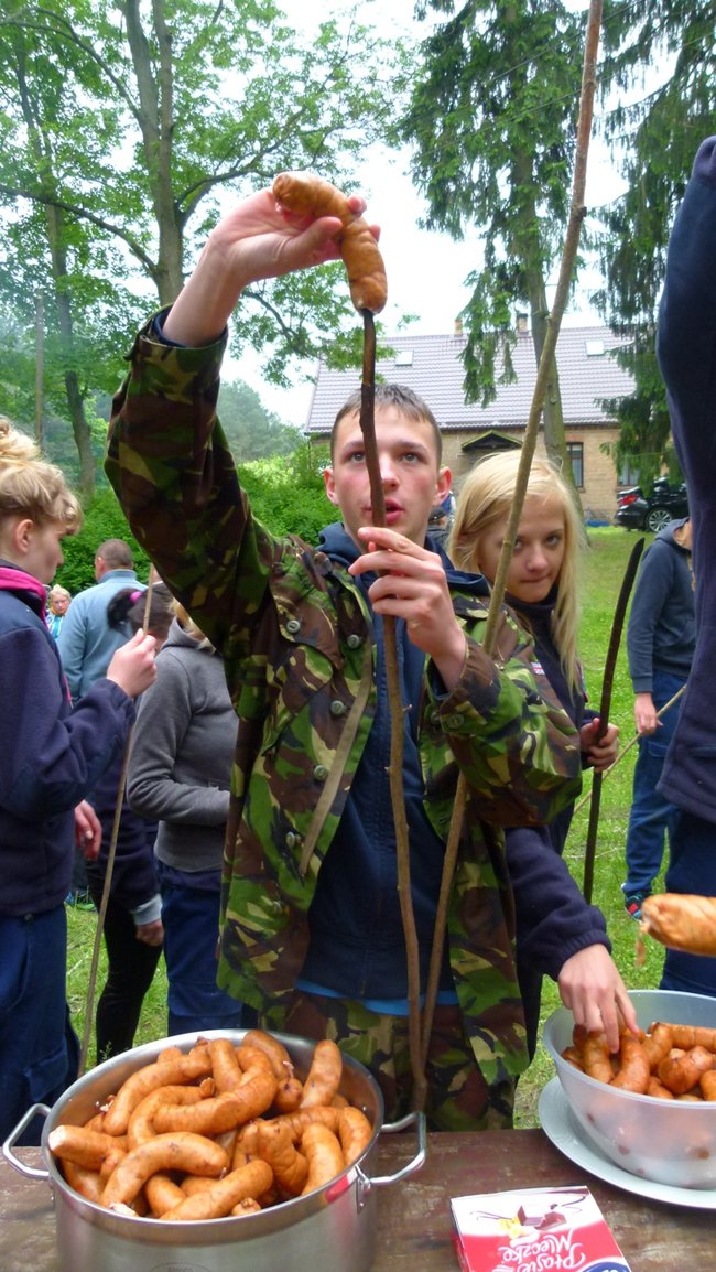 Uczniowie Menedżera i survival